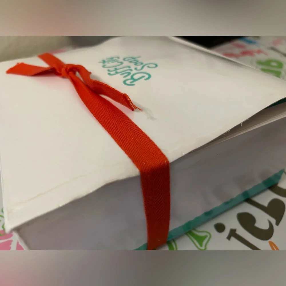 Buff City Soap Gift Set Handmade "Good Morning” soaps, bomb, tee, fizzy New - Picture 9 of 10